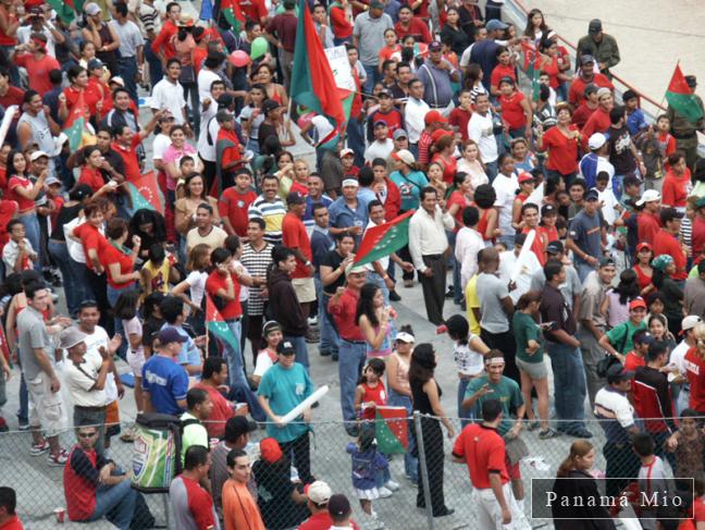 Fanaticada Chiricana en Juego de Beisbol