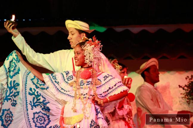 Presentación de Conjunto Típico en la Feria de la Candelaria - Bugaba