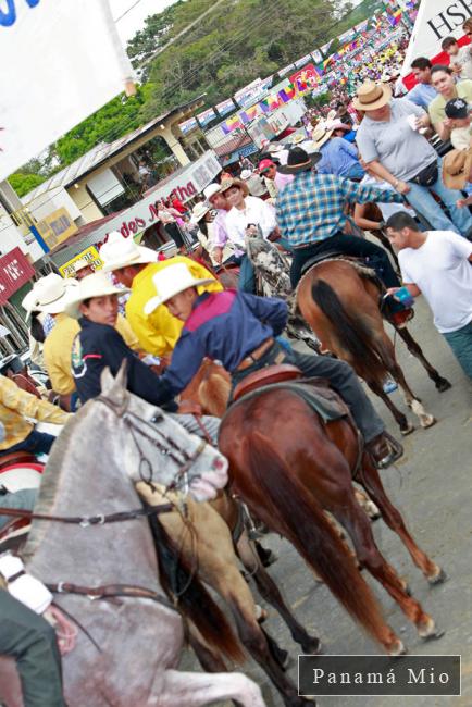 Cabalgata en las Fiestas de la Candelaria - Bugaba