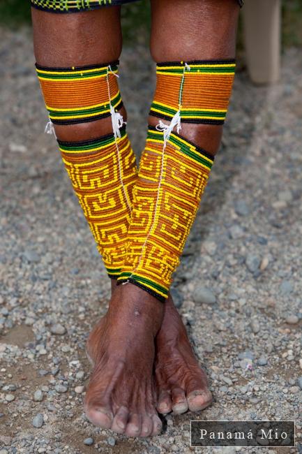 Tradicional Atuendo para las Piernas, San Blas